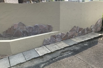 久留米市合川町　玄関　門塀壁塗装の施工後画像